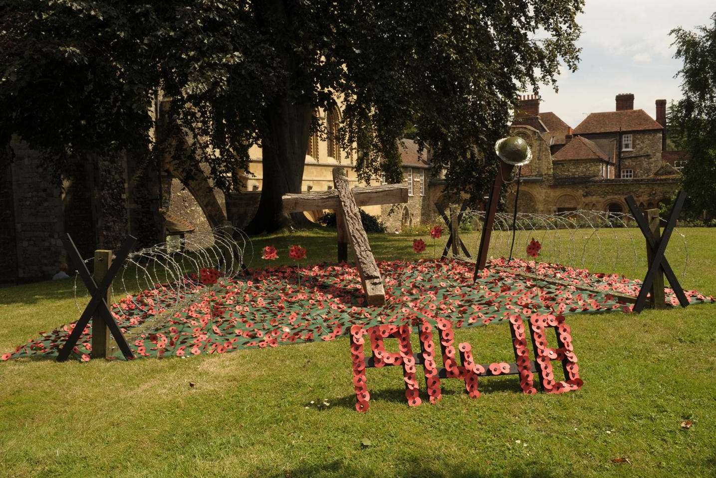 Rochester Cathedral's First World War garden memorial
