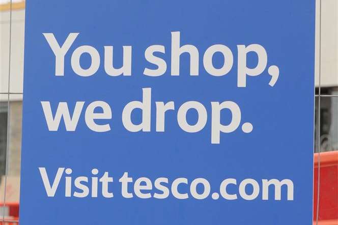 New Tesco Express store, Whinfell Way, Gravesend