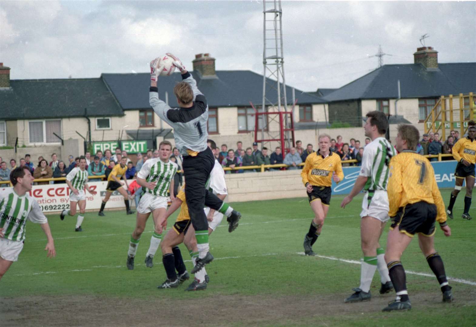 Maidstone's final 'home' game as a Football League club was a goalless draw against Mansfield at Dartford's Watling Street ground in April 1992