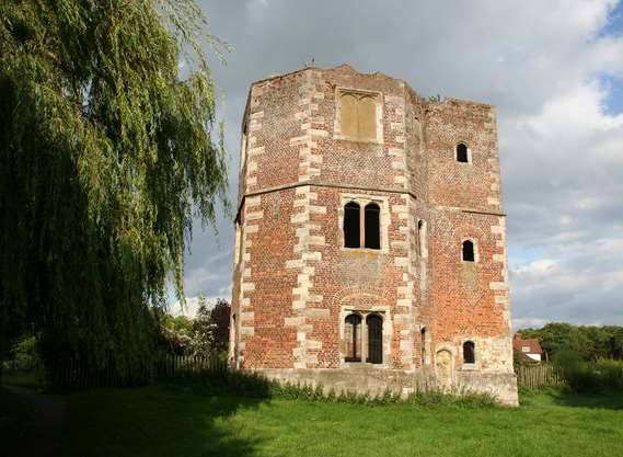 Otford Palace Tower before scaffolding was erected