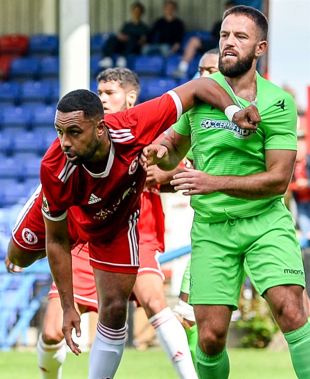 Welling's Adam Coombes is tightly marked by Oxford City. Picture: Dave Budden (15454672)
