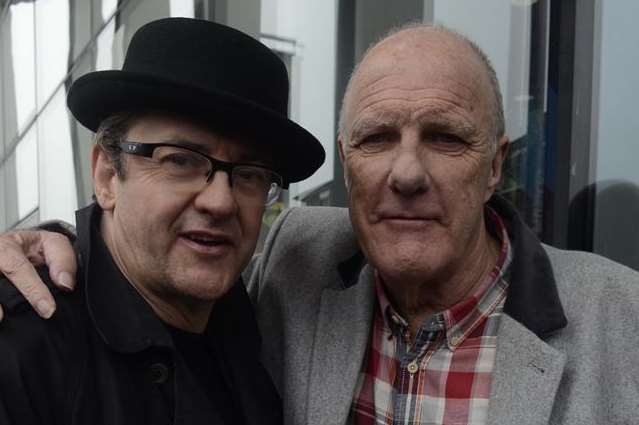 Dave Lee's friends Joe Pasquale and Richard Digance were at the unveiling