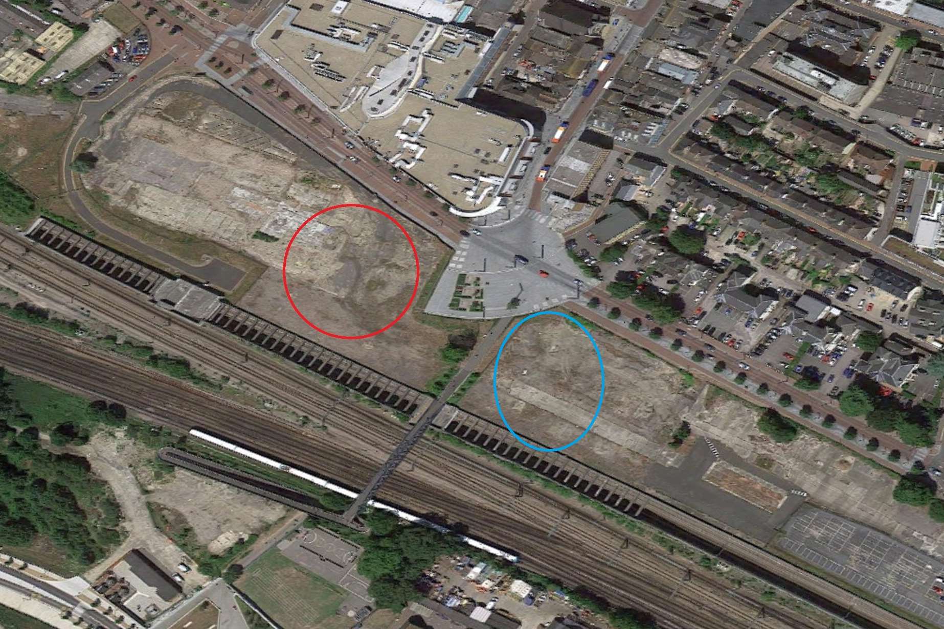 An aerial view of the site. The red circle shows where the cinema and restaurants would go, and the blue where the hotel would