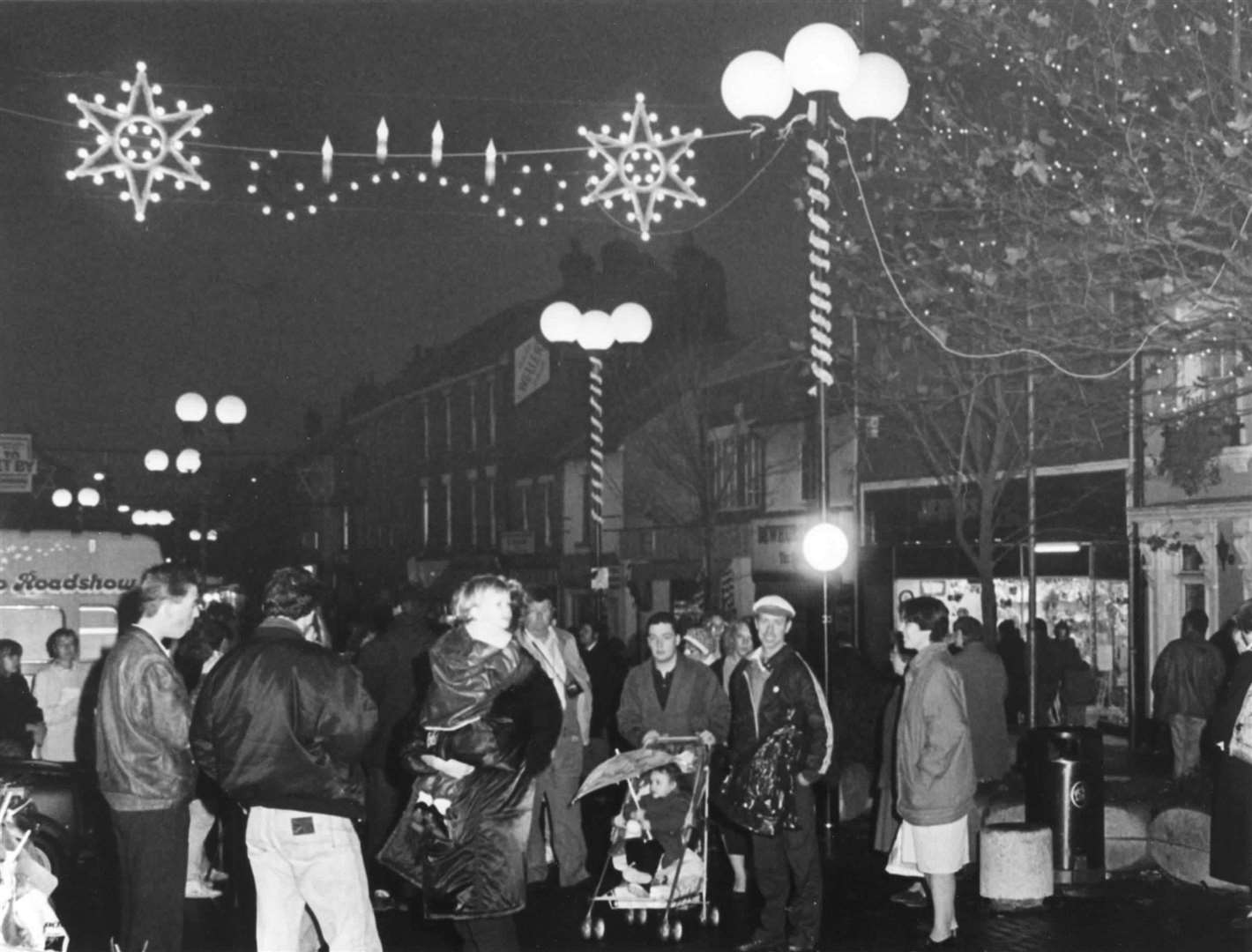 Christmas shoppers out in Gillingham High Street in 1989