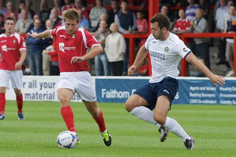 Stacy Long in action against Havant & Waterlooville (Pic: Andy Payton)