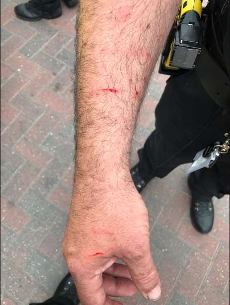 The officer was reportedly assaulted. Pic: @kentpoliceroads