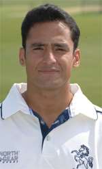 Yasir Arafat took two wickets in the final over of the game