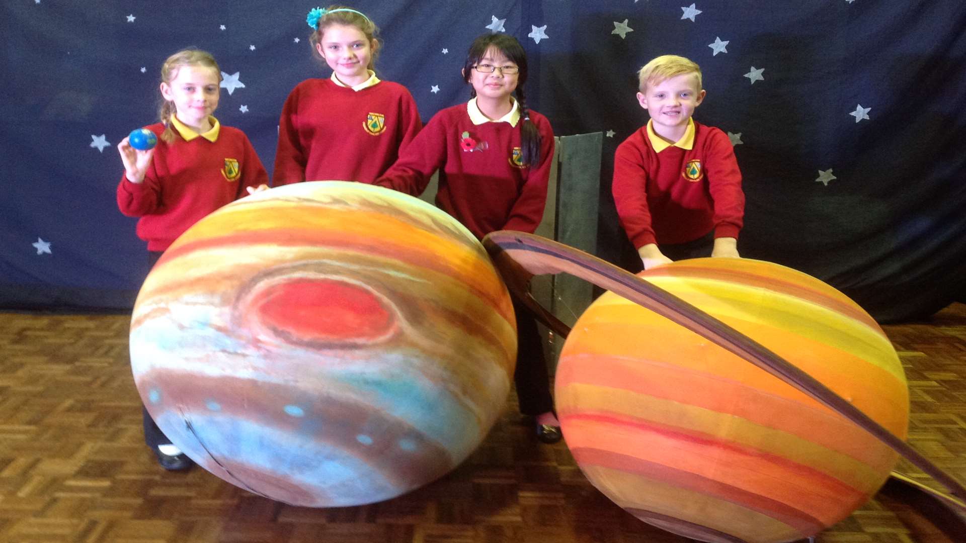 Pupils learning about the planets