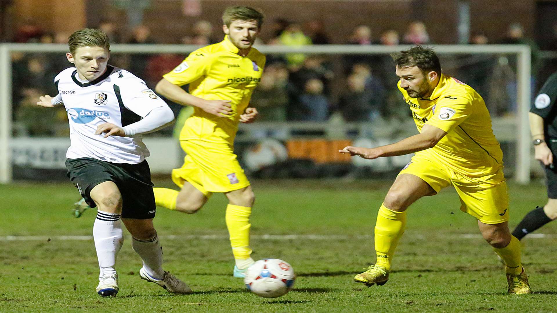 Andy Pugh on the ball for Dartford against Woking Picture: Matthew Walker