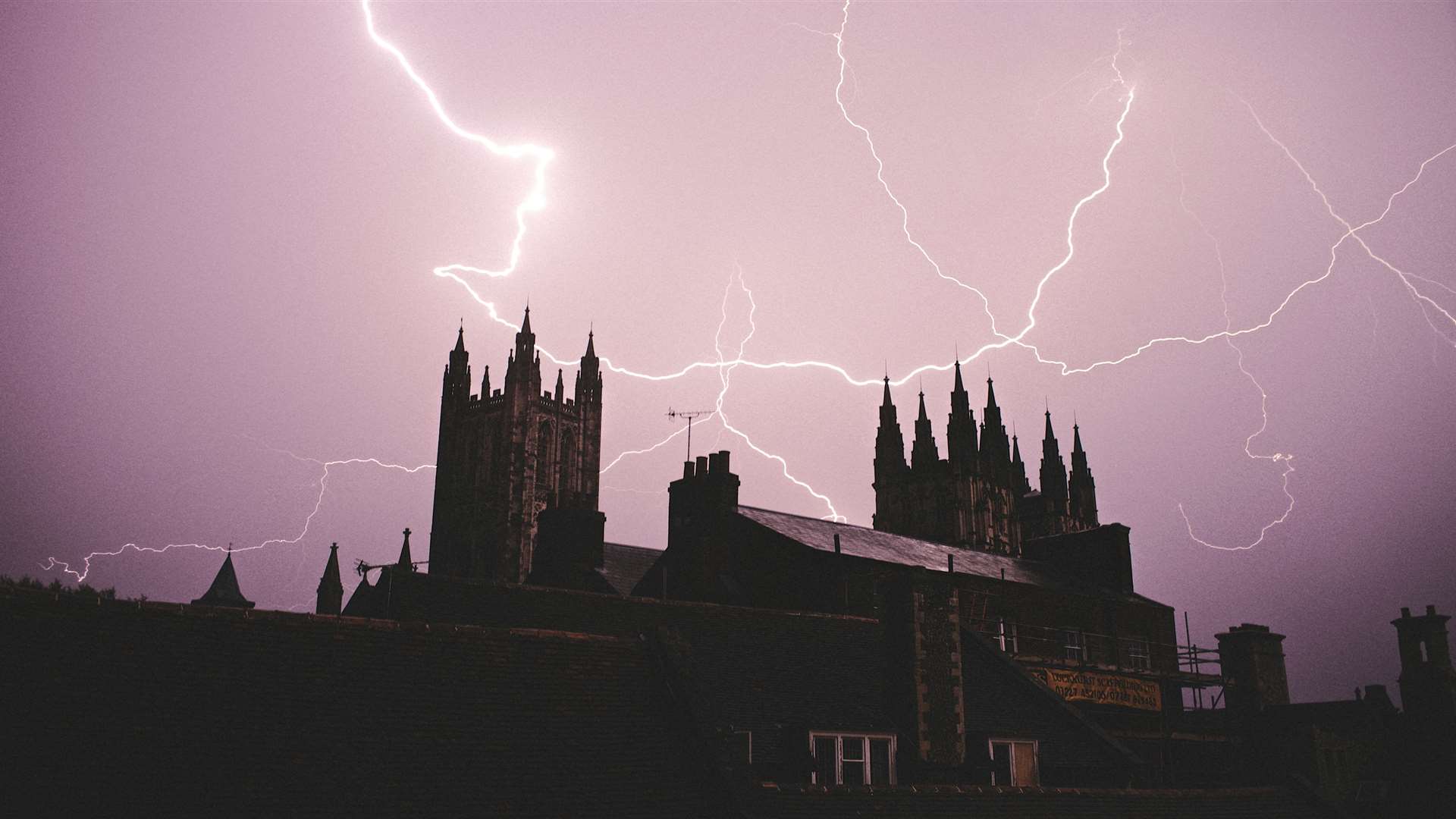 Canterbury Cathedral shot by Alex Lejimps: www.alexlejimps.com