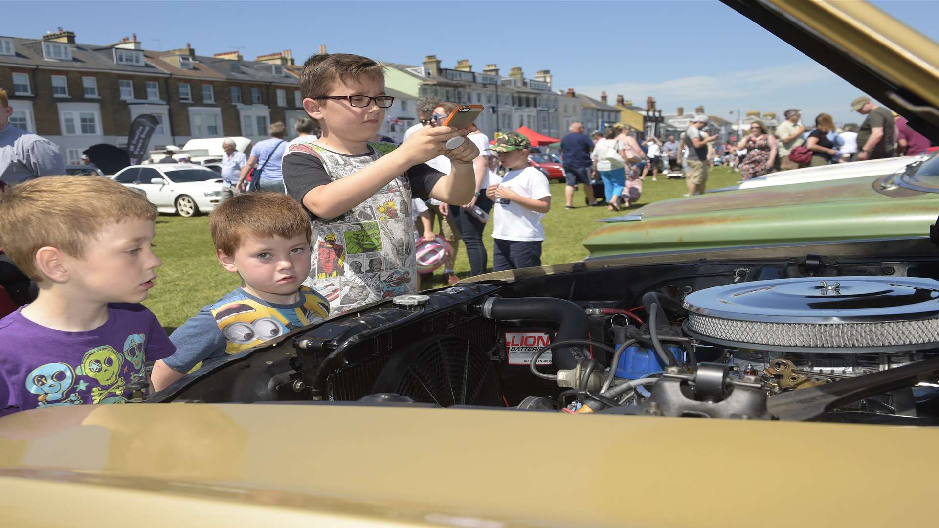 The event also attracted young car fanatics