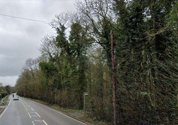 Linton Hill was closed in both directions. Picture: Google Maps
