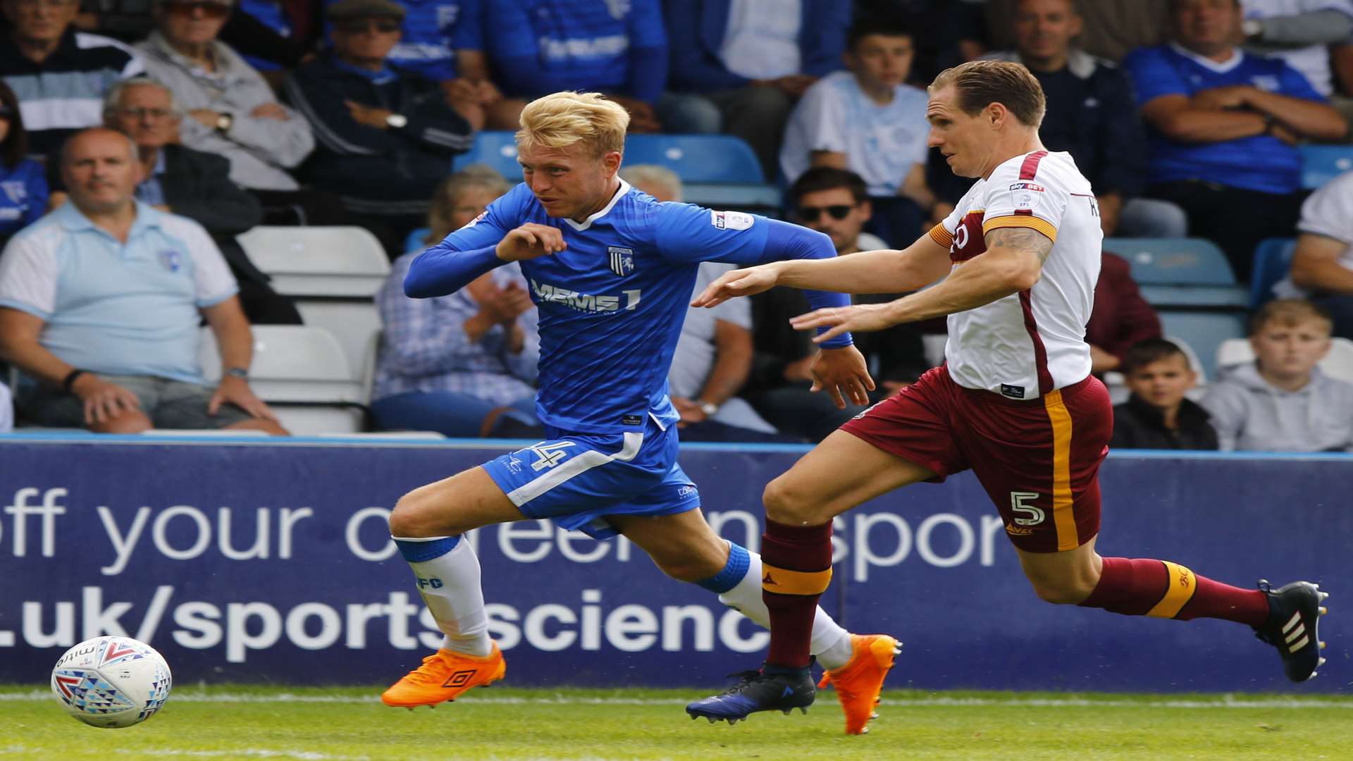 Josh Wright bursts forward for Gills. Picture: Andy Jones