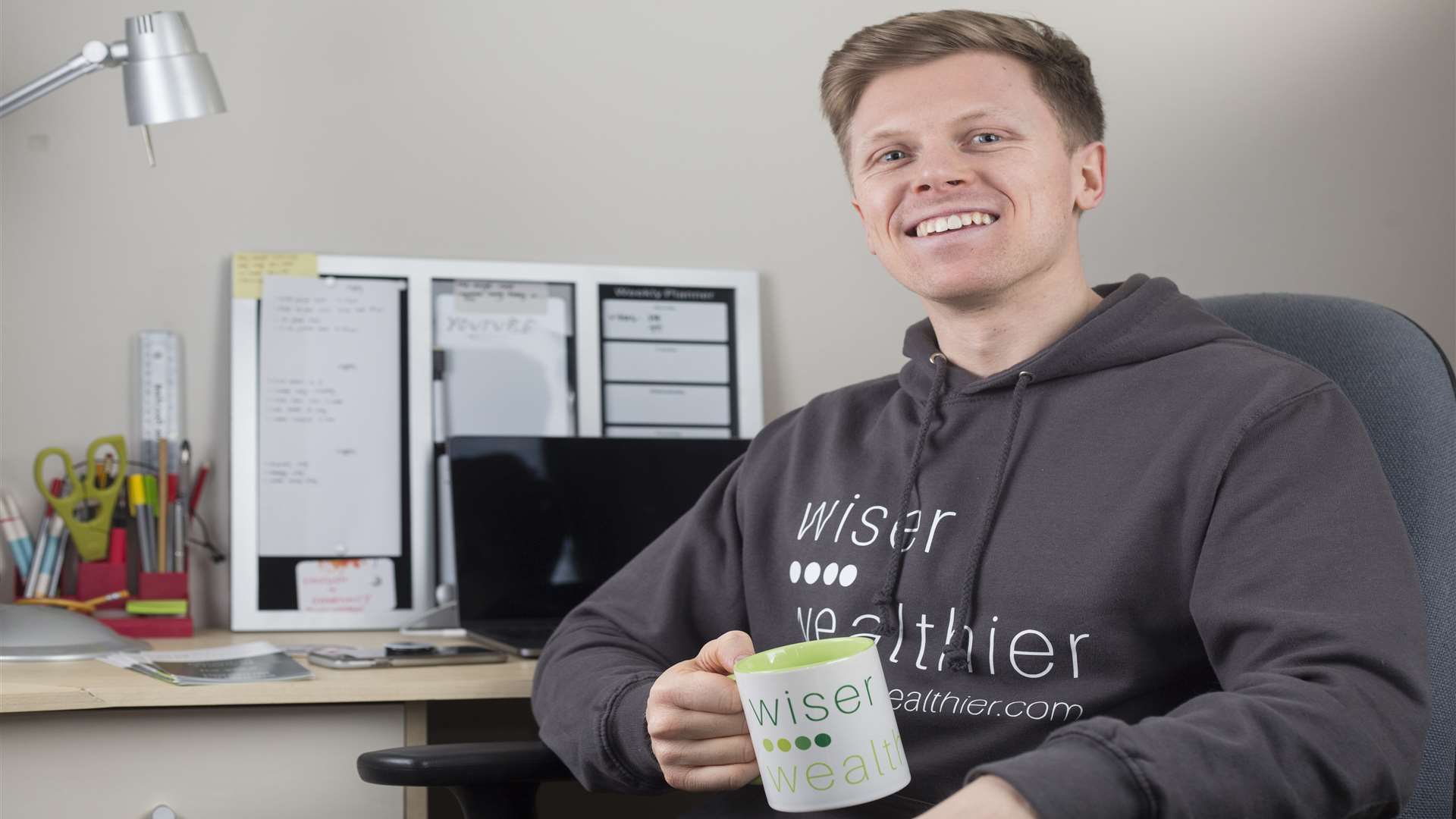 Carl Lincoln has launched personal finance firm Wiser Wealthier