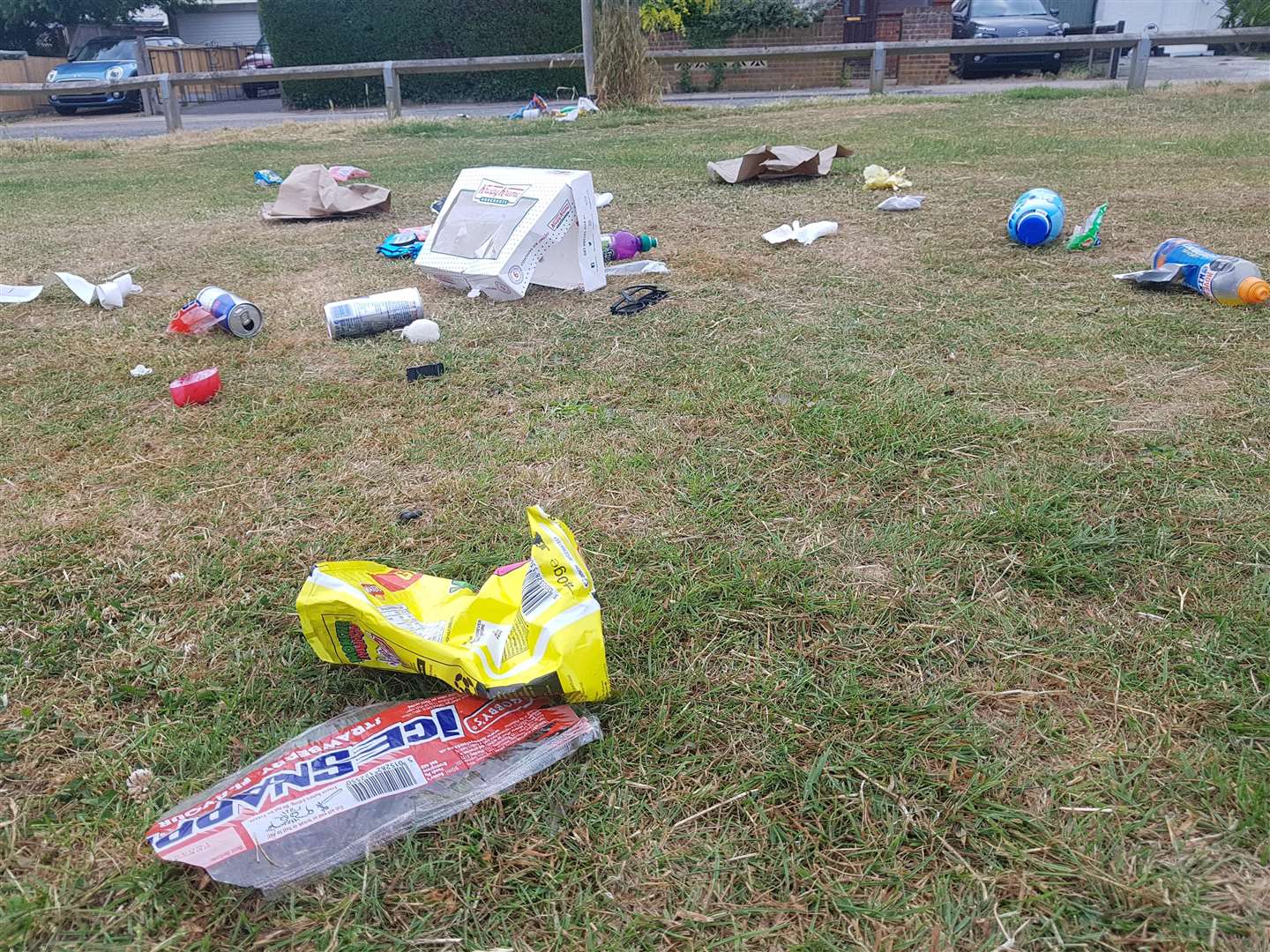 A Krispy Kreme doughnut box among the rubbish (2893433)