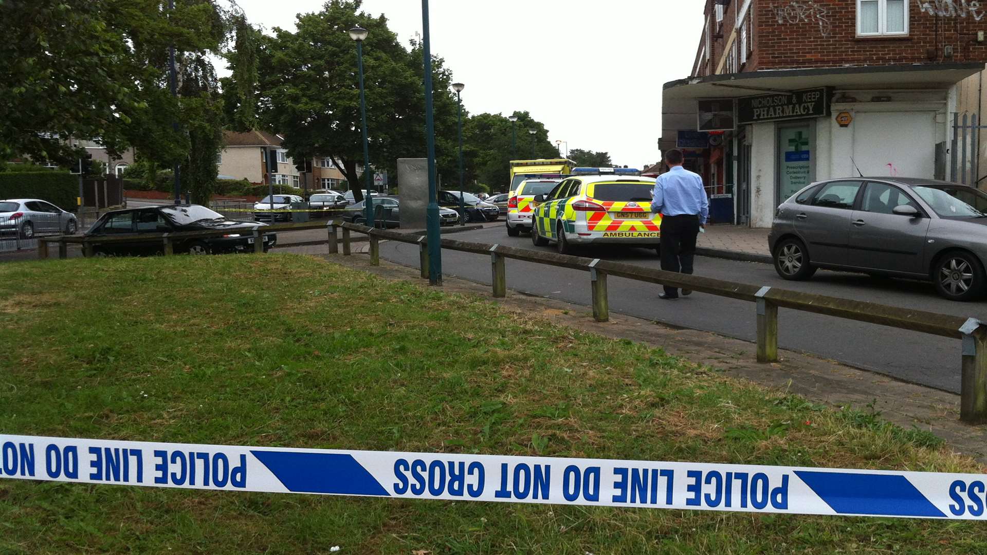 Police cordon after a raid on a Gravesend Post Office