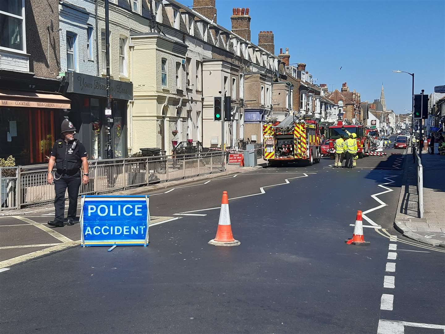 The High Street has been closed between Station Road and Dolphin Street