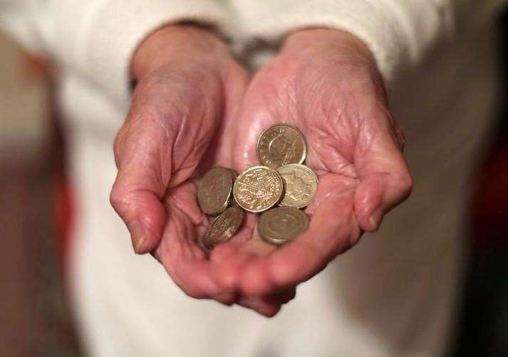 Watchdog, Public Accounts Committee says 200,000 pensioners were left out of pocket