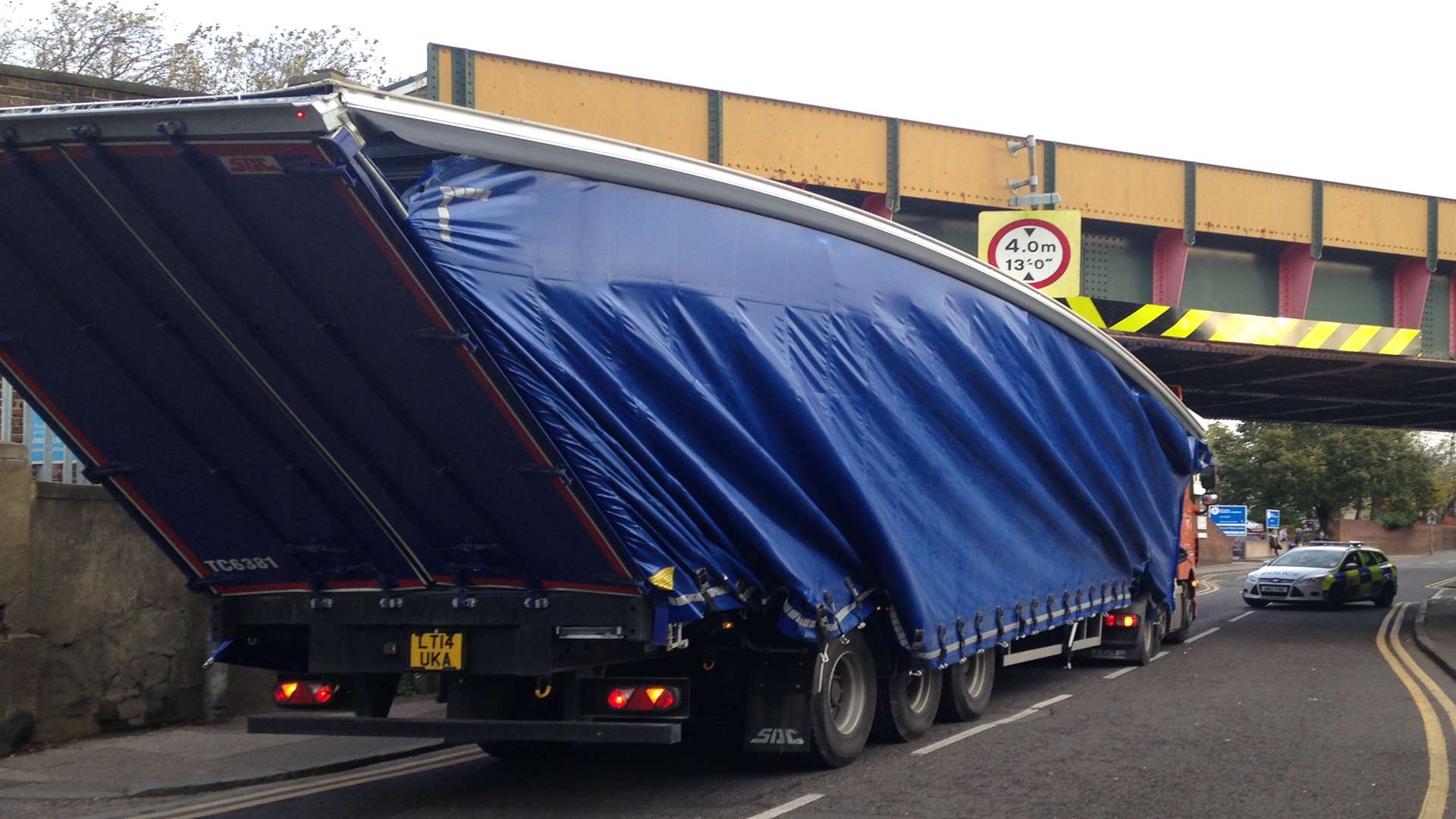 Lorry hits rail bridge in Gun Lane, Strood