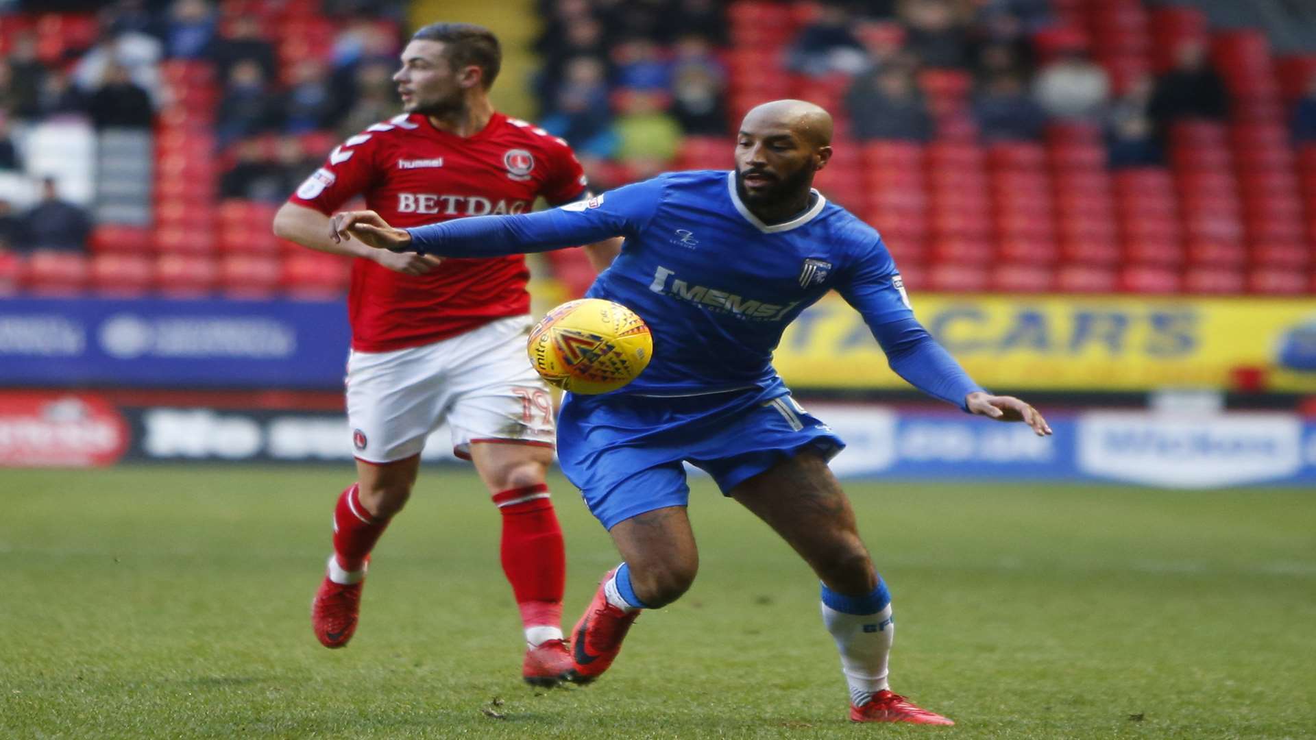 Josh Parker in possession for Gills Picture: Andy Jones