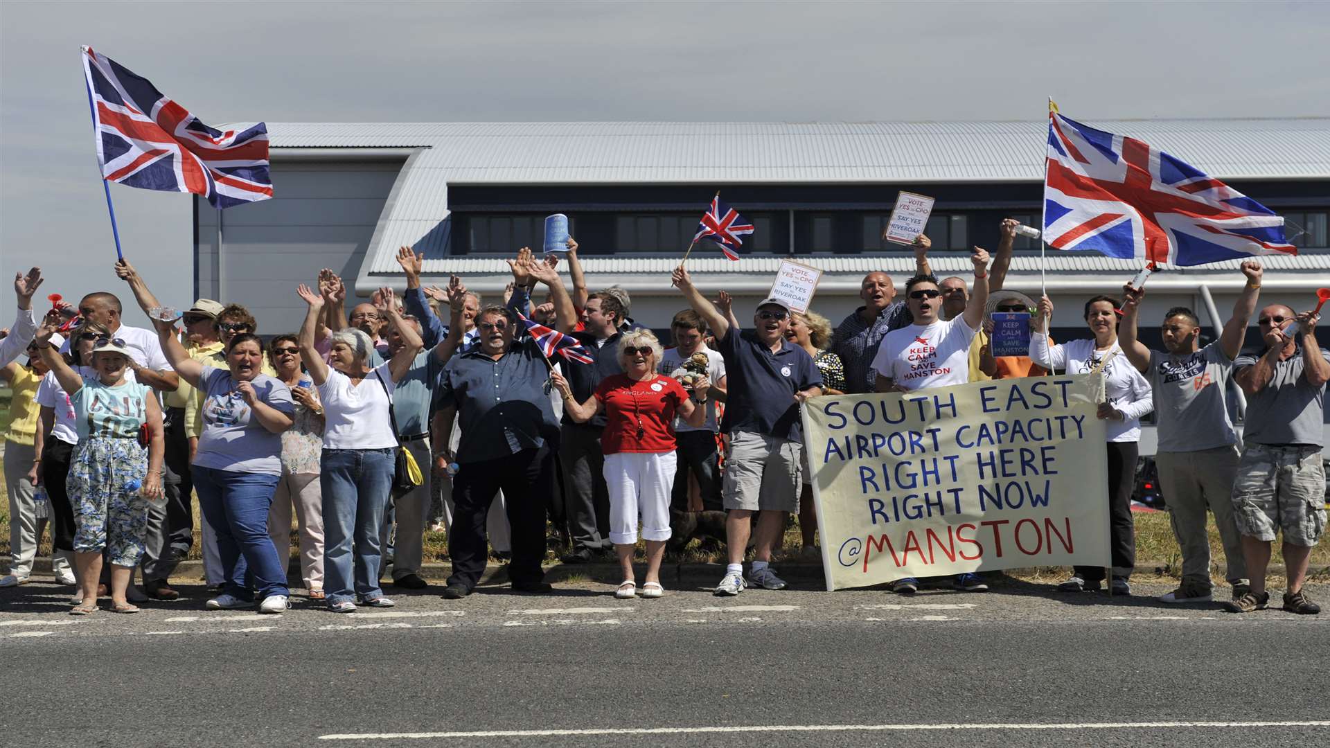 Many campaigners still want Manston to reopen as an airport