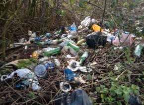 Litter on the side of the A249 near the former Three Squirrels pub between Sittingbourne and Maidstone