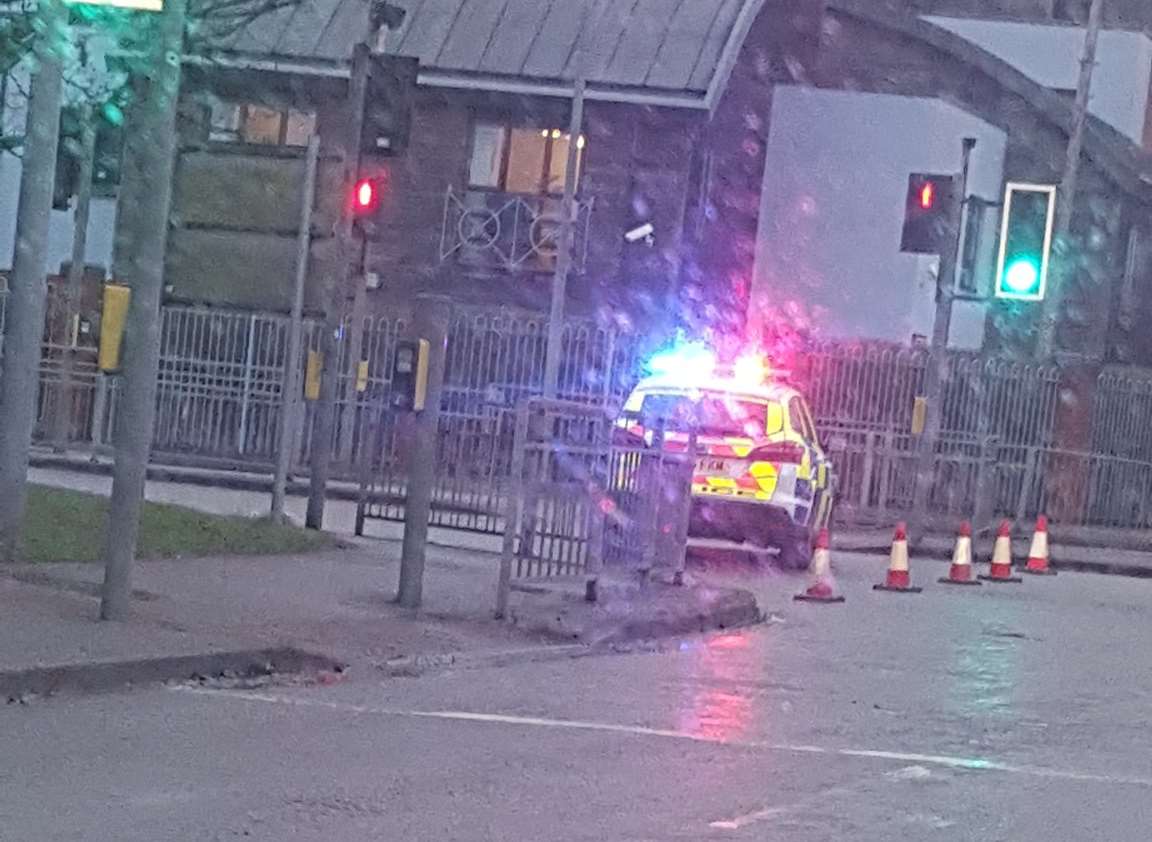 Police closed Willington Street in Shepway, Maidstone. Picture: @scooper430