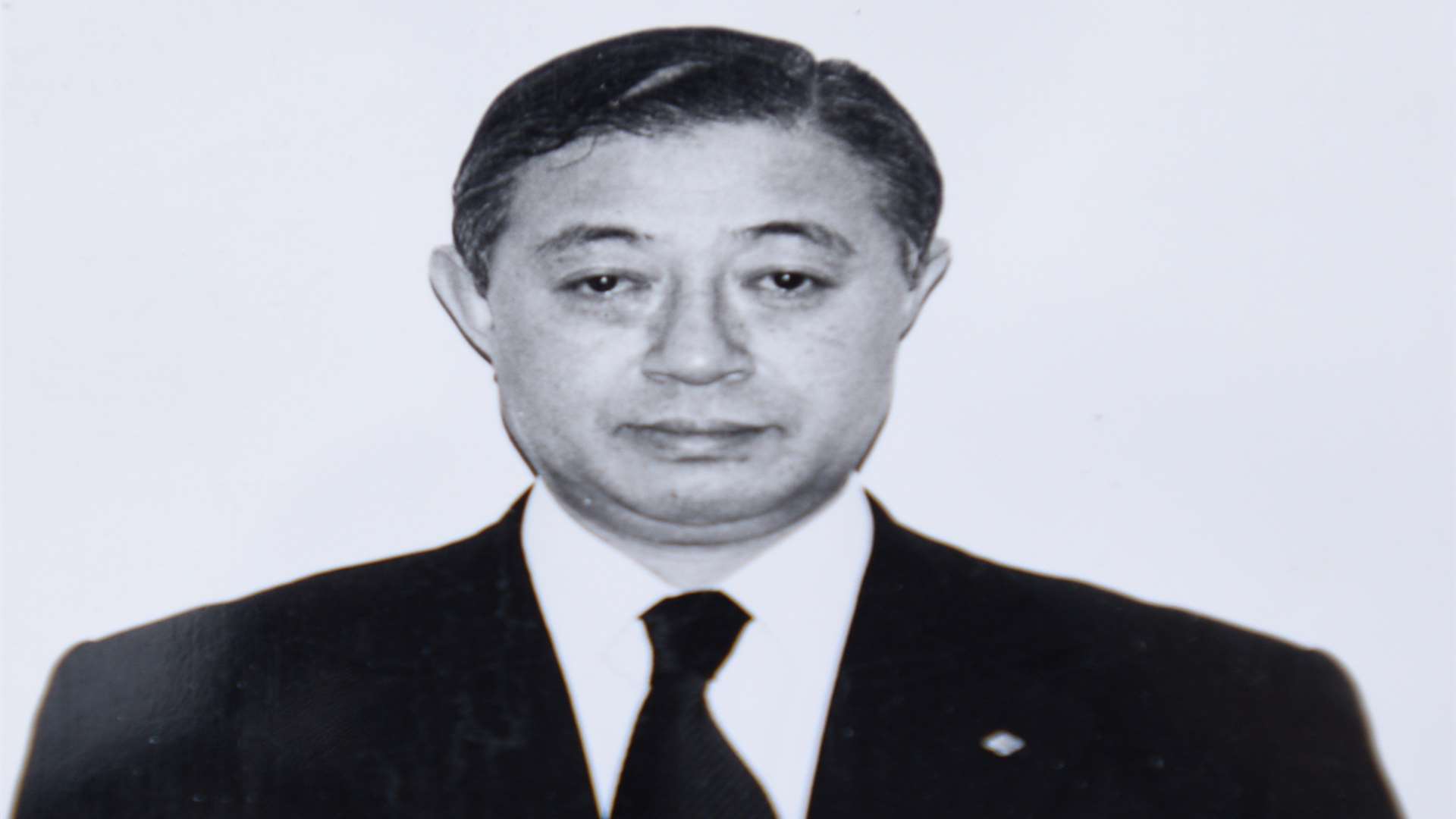 Aki died in the Japan Airlines crash in the 1980s