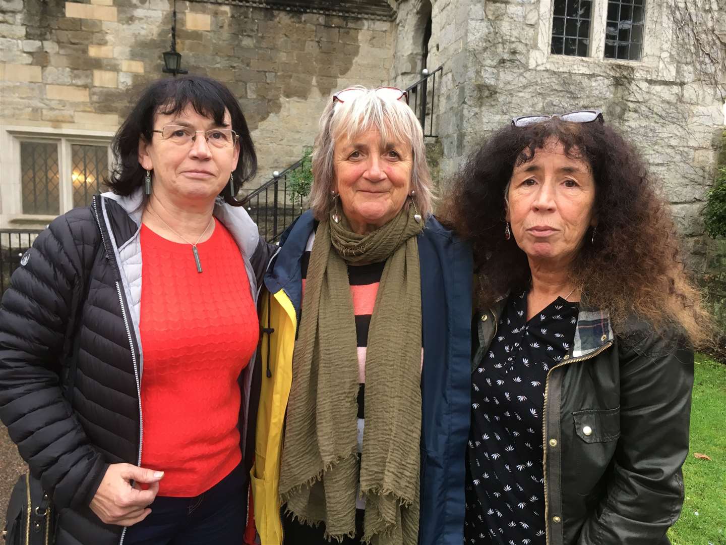 Ann Everett's sister Jan Williams, centre, with Mrs Everett's daughters Helen Curties, left, and Kathryn Everett outside Archbishop's Palace, Maidstone (19828510)