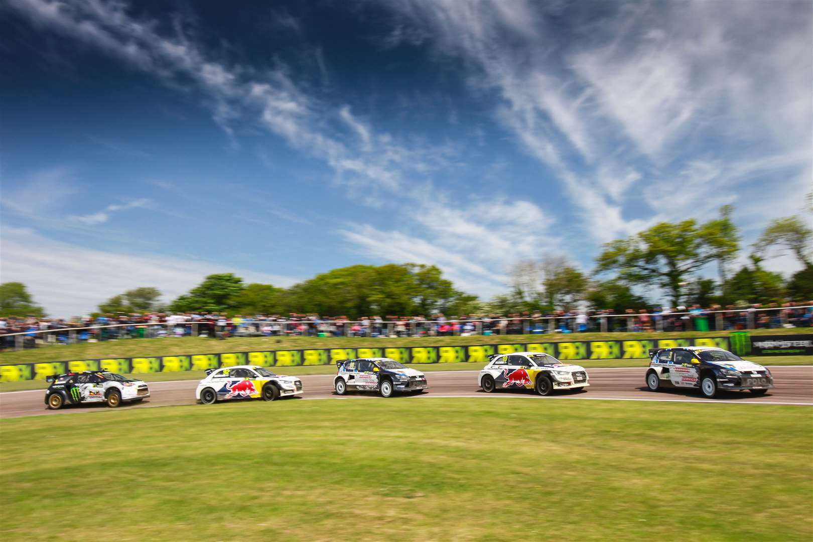 Follow the leader: World Rallycross action from Lydden's North Bend Hairpin in 2015. Picture: FIAWorldRallycross.com