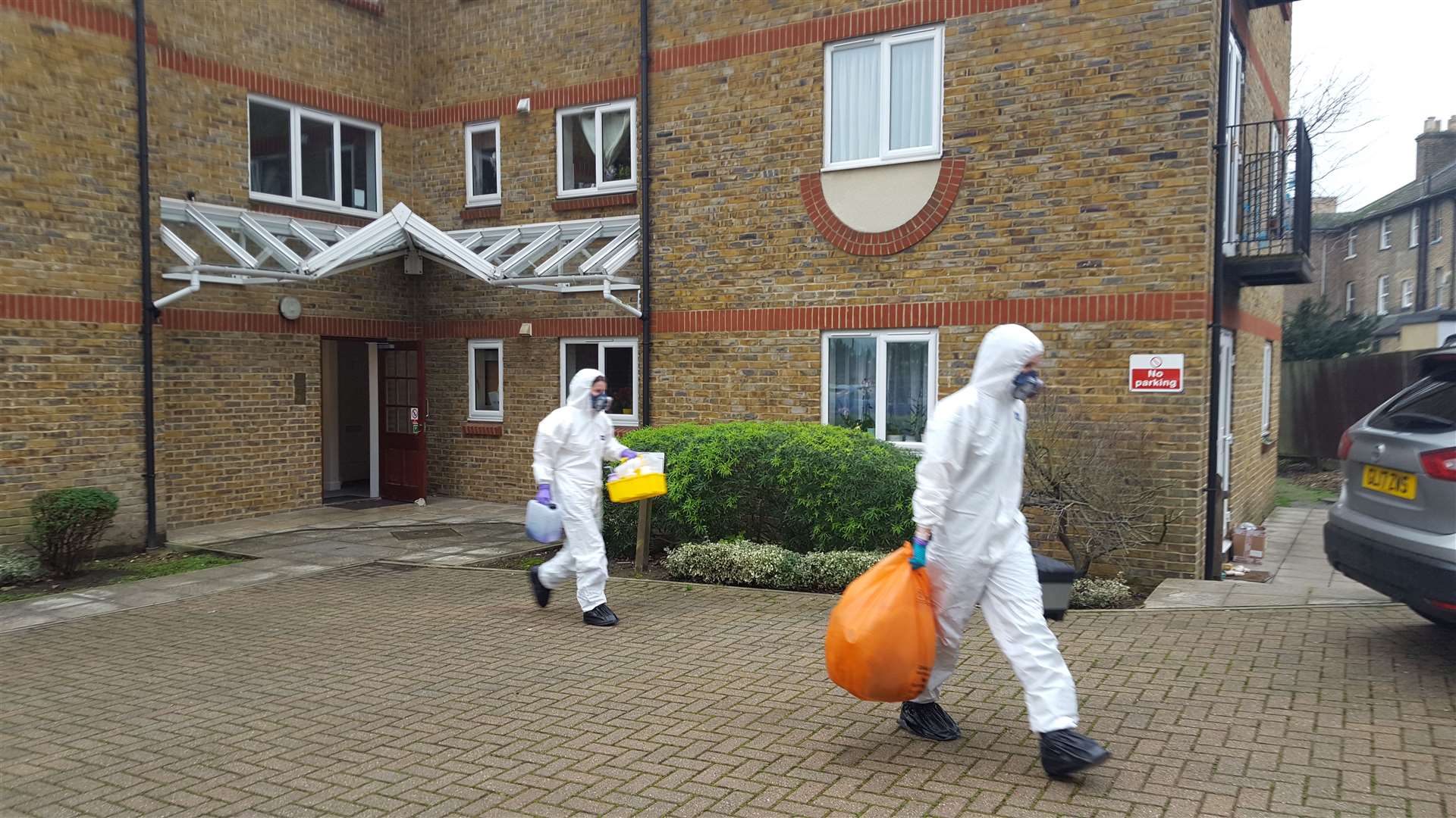 Forensics at Kentish Court, off London Road, Maidstone, at the scene of a suspected murder (6253825)