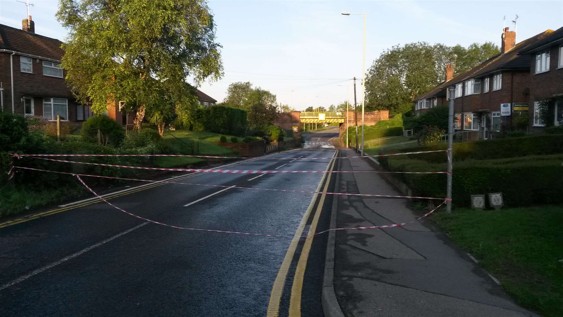 Chart Road in Ashford is closed to traffic