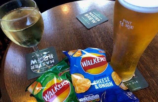 Food isn’t served at the Market Inn so we went for a couple of packets of crisps with our drinks
