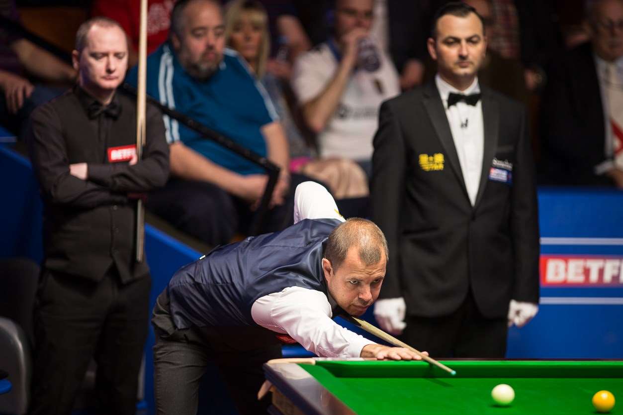 Barry Hawkins at the table against Graeme Dott Picture: World Snooker