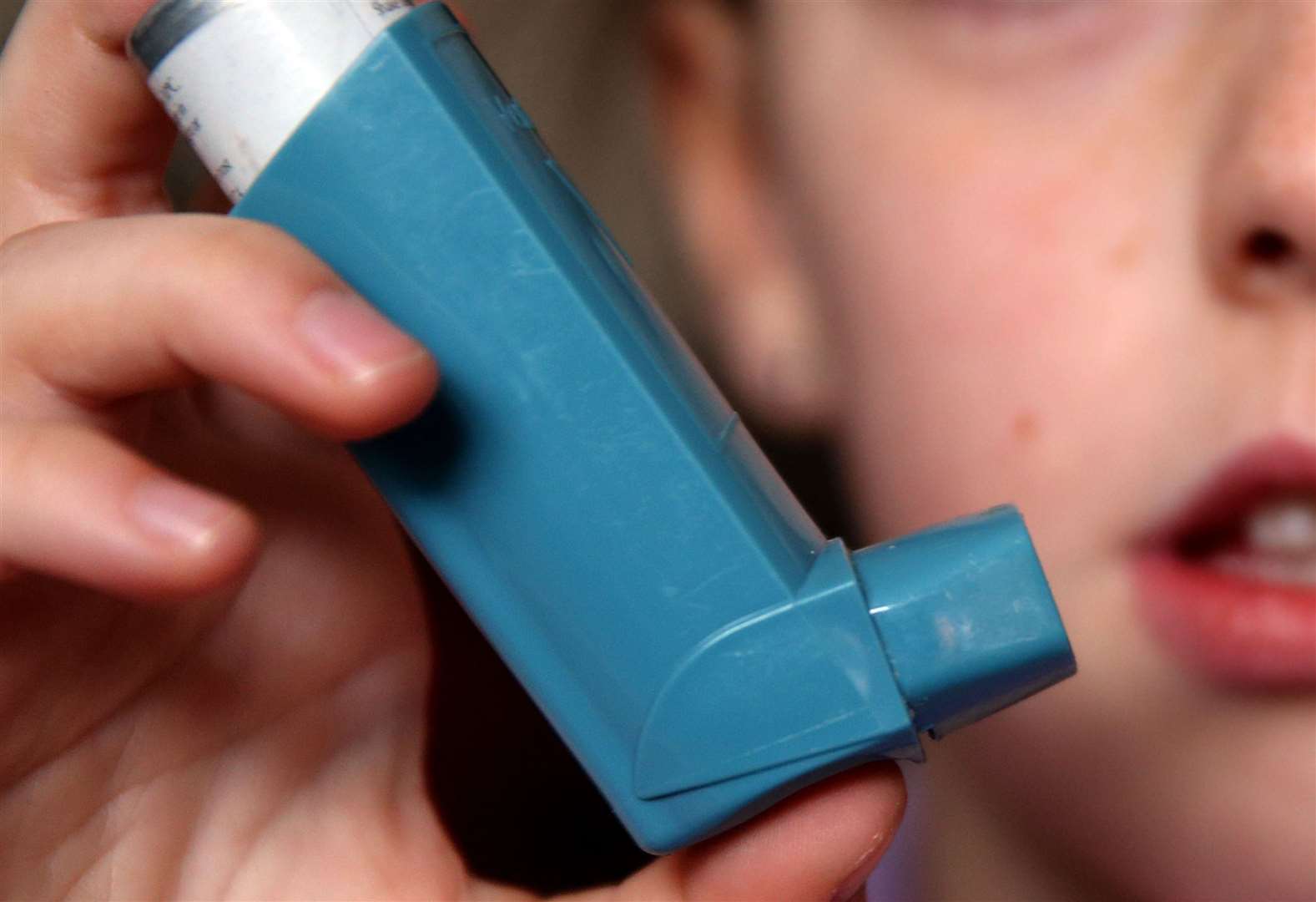 Asthma UK says that asthmatics can suffer more when pollen levels are high