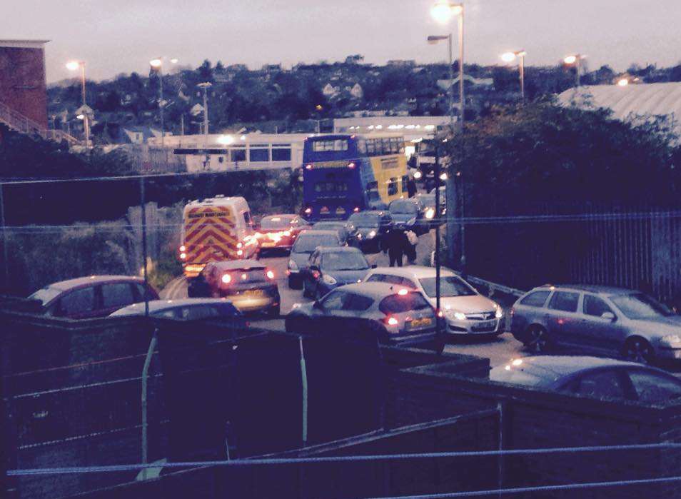 Queues at Strood Train Station. Picture: Lisa-Marie Crane.