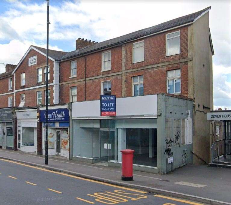 Tonbridge's Post Office will move to a new permanent location in Quarry Hill Road, Tonbridge