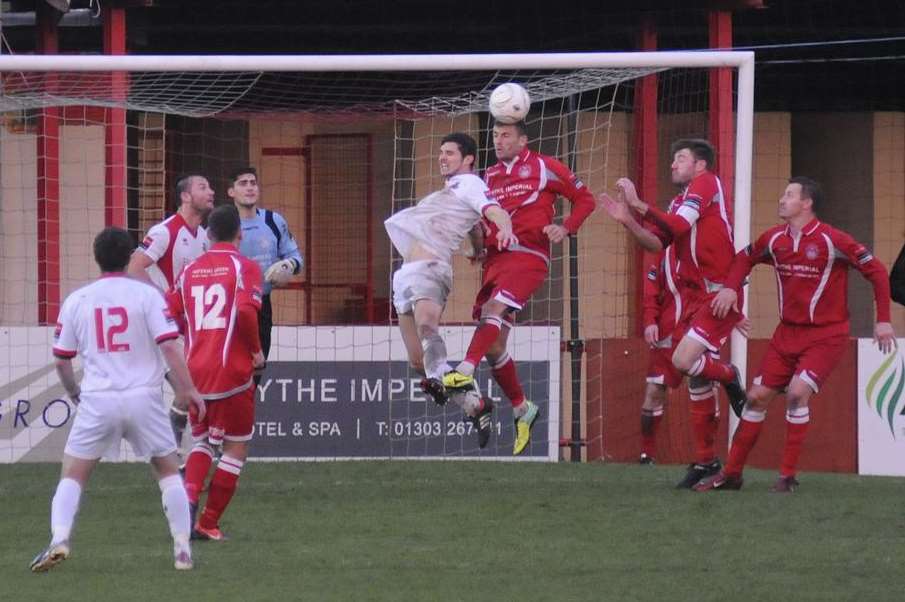 Action from the 2-2 draw between Hythe and Whitstable (Pic: Paul Amos)