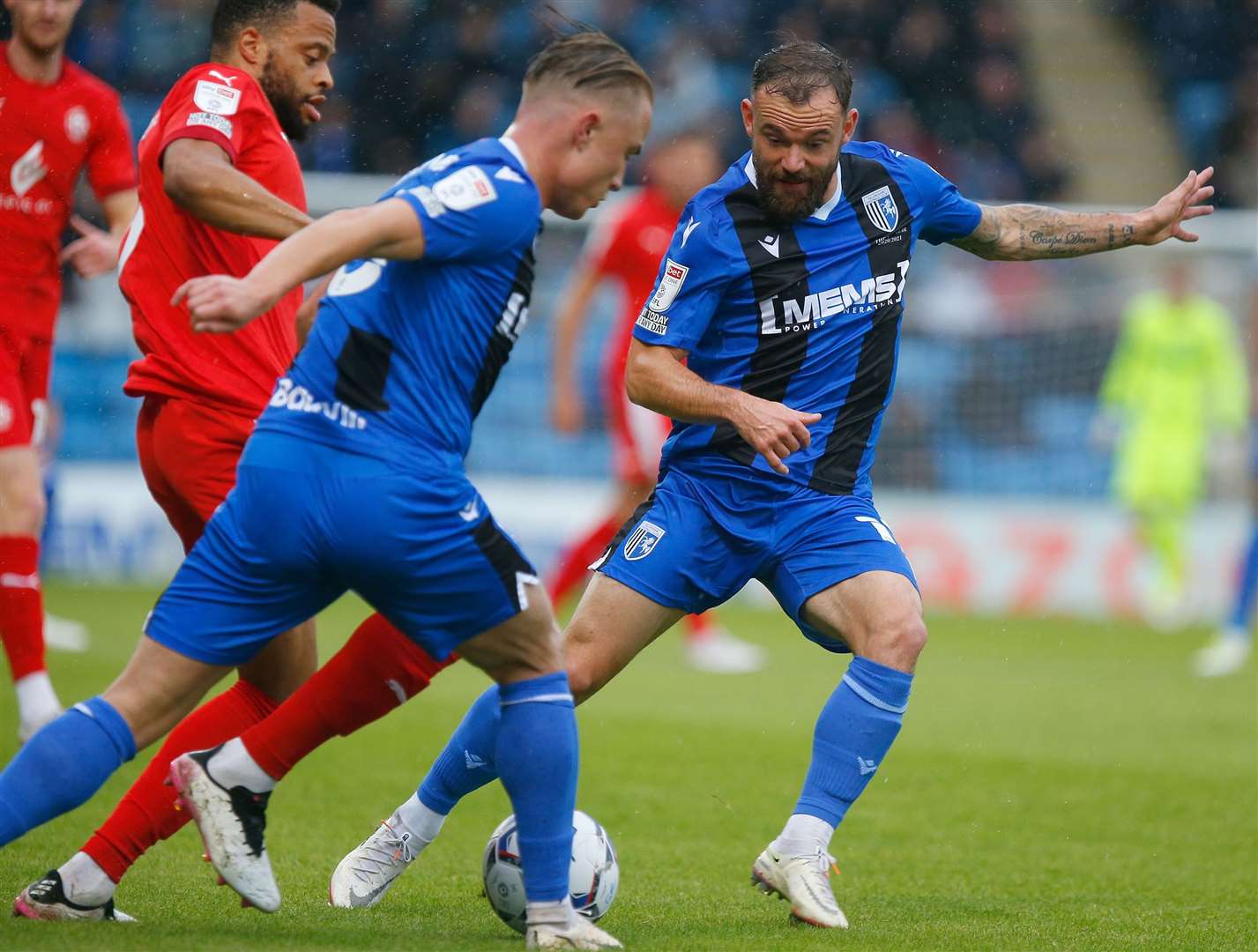 Danny Lloyd fights hard for Gills. Picture: Andy Jones