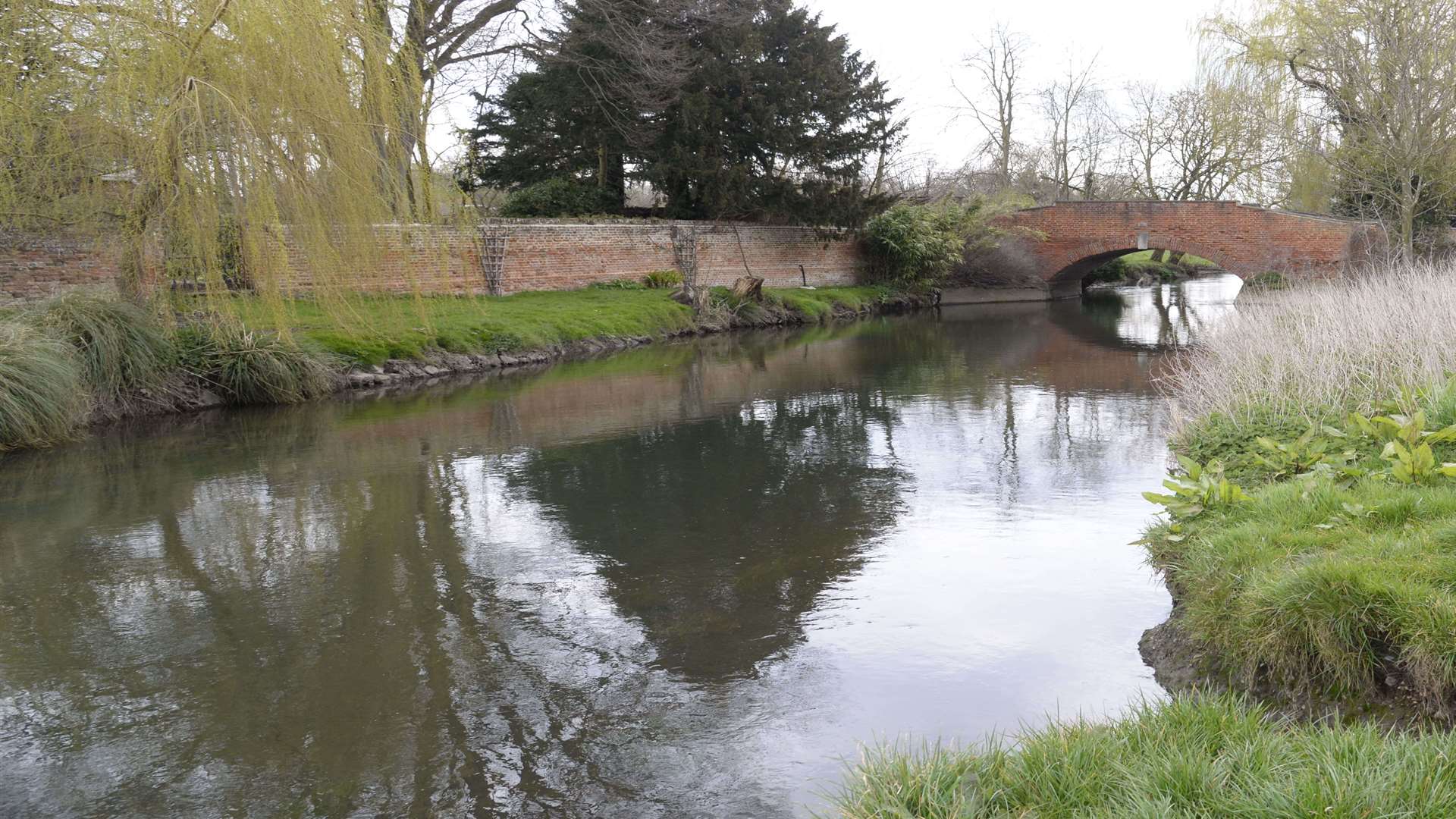 Man's body was found in the River Stour