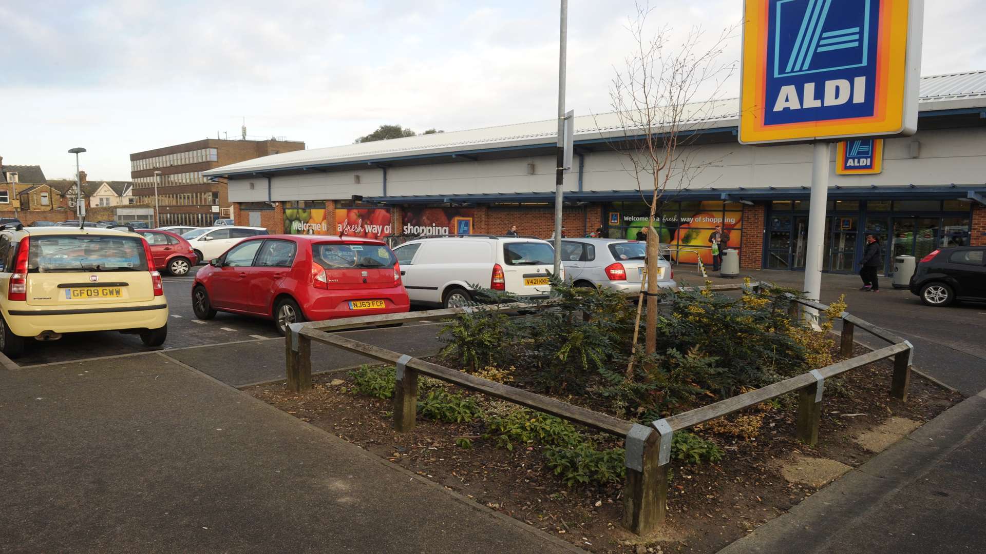 The couple were attacked in the Aldi car park in Duncan Road