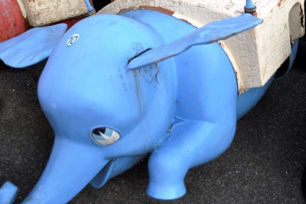 Disney fans could have purchased eight jumbo Dumbo's starting at £500
