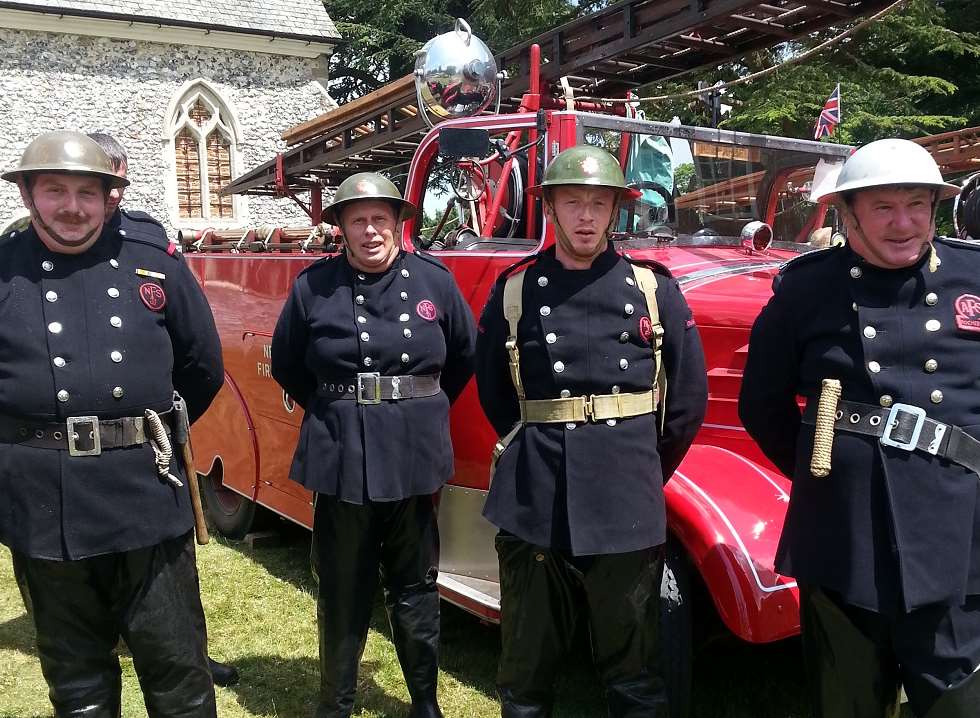 Lullingstone Castle's fire engine rally