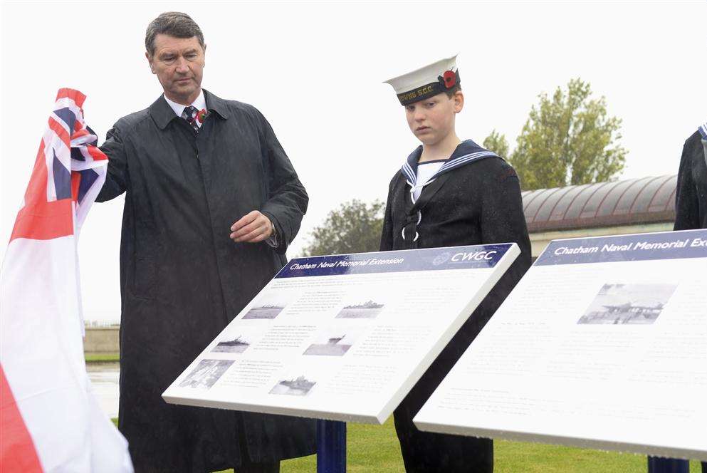 Sir Timothy Laurence, Royal Naval Commissioner for the Commonwealth War Graves Commission, officially unveils the new boards