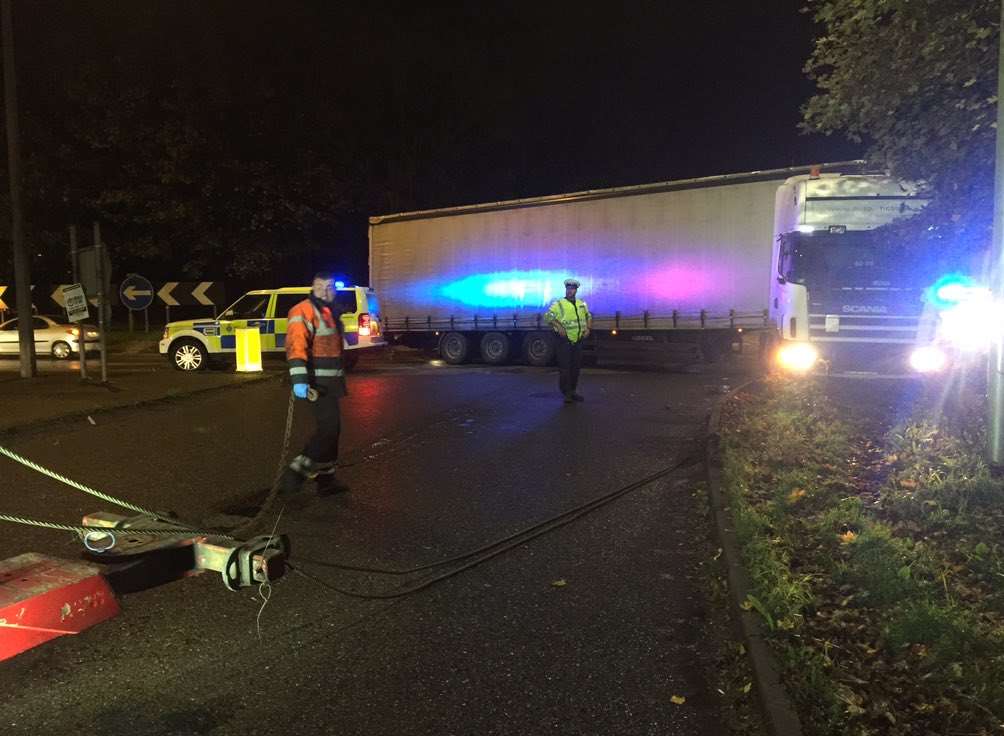 The lorry being recovered. Picture: @kentpoliceroads
