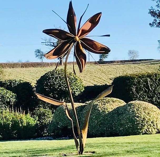 Desert Flower by Simon Probyn will be part of the Leeds Castle Sculpture Trail