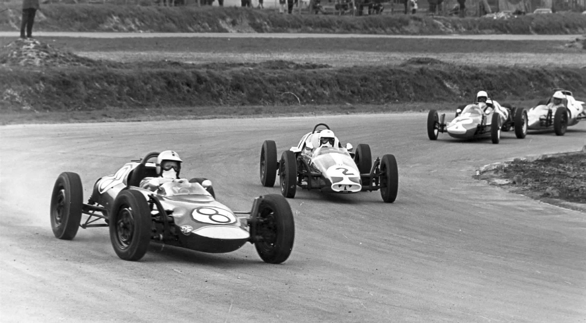 Single-seater drivers plough into the Devil's Elbow at Lydden Hill in 1969