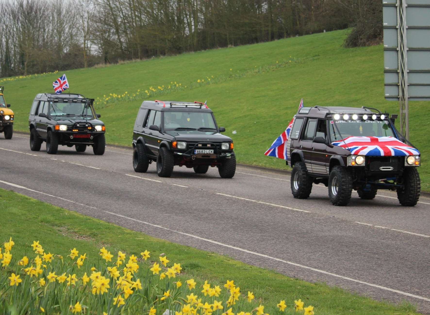 More Land Rovers in BarryChessell's final farewell