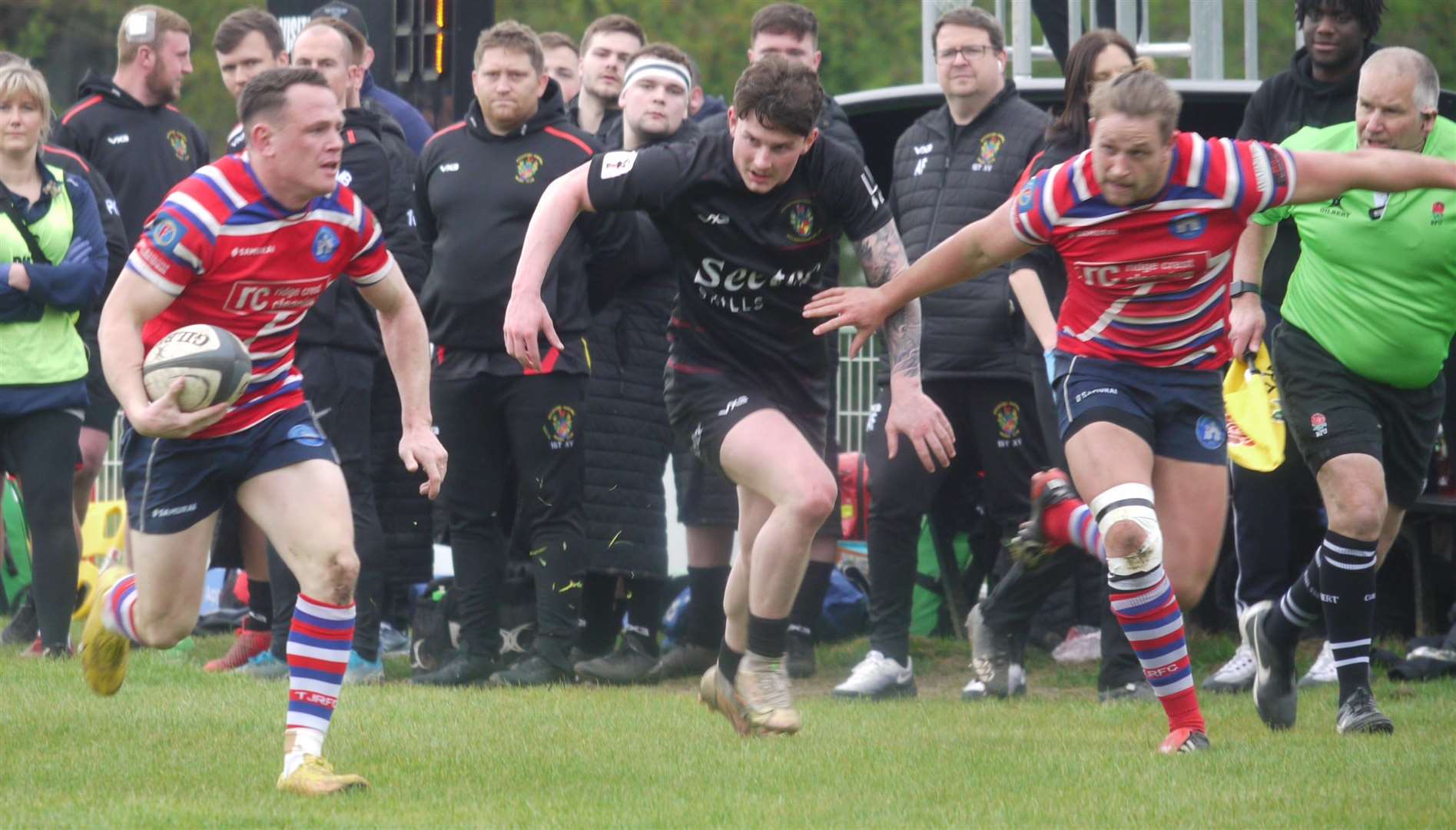 Match action as Tonbridge Juddians take on Rochford Hundred. Picture: Adam Hookway