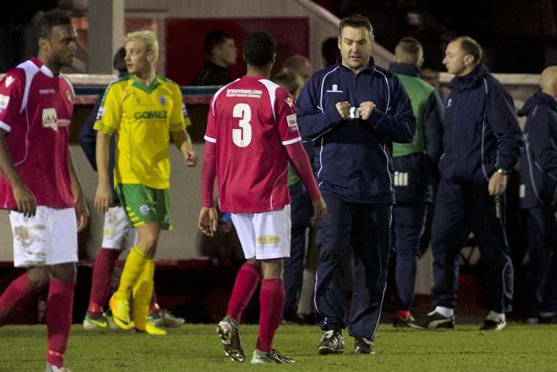 Steve Brown speaks to Aiden Palmer after the game (Pic: Andy Payton)
